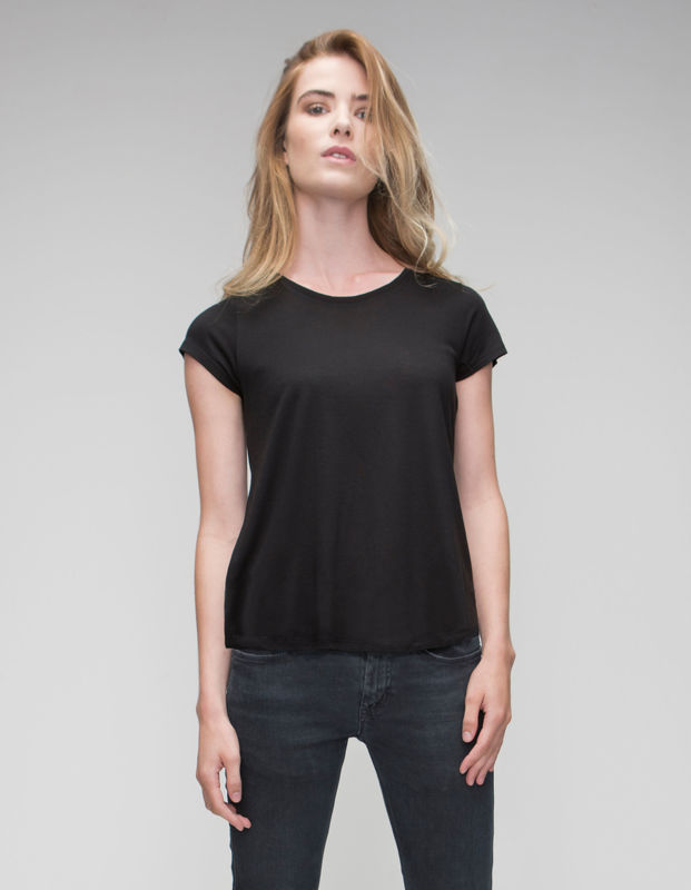 Looge | T Shirt personnalisé pour femme Noir 1